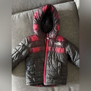 The north face reversible coat / jacket with hood